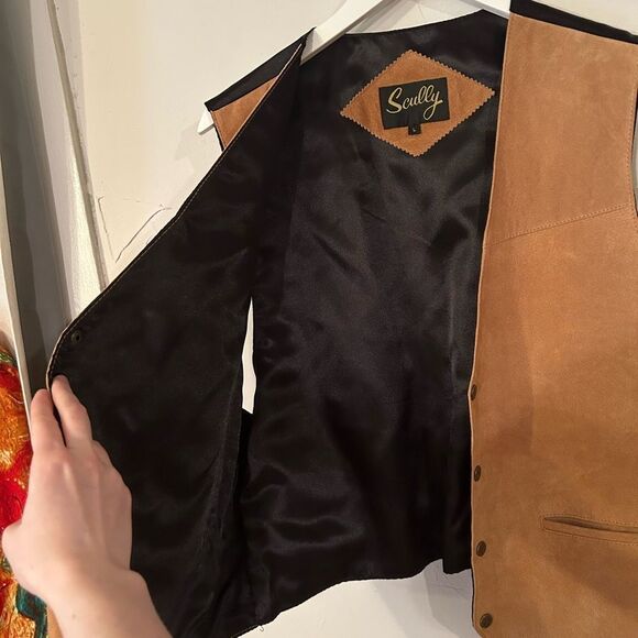 Scully Men’s Size Large Tan Genuine Leather and Black Satin Snap Button Vest - Picture 2 of 14
